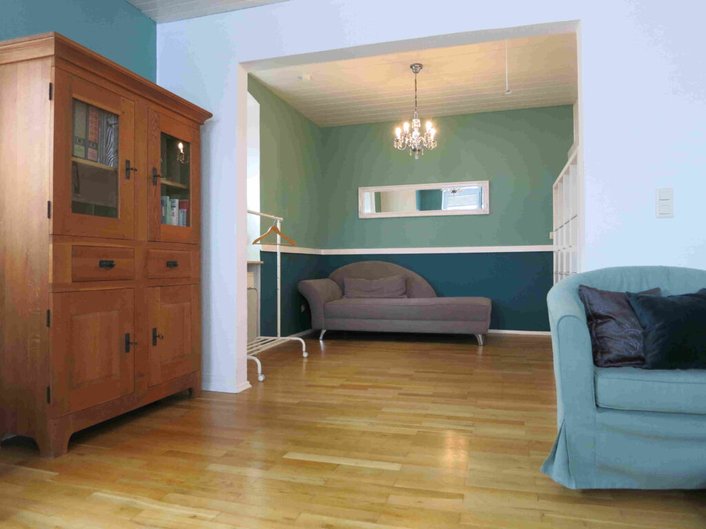 Farbpsychologie und Eigenfarbenanalyse in Weinheim – psychologische Farbberatung mit Petra Weiß